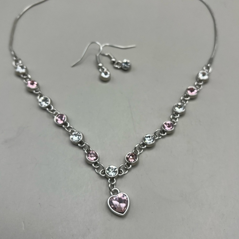 Elegant Pink and Silver Heart Necklace and Earring Set